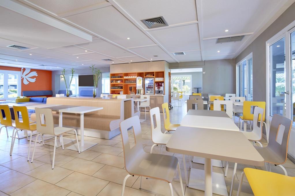 Hotel Premiere Classe Poitiers Futuroscope - *